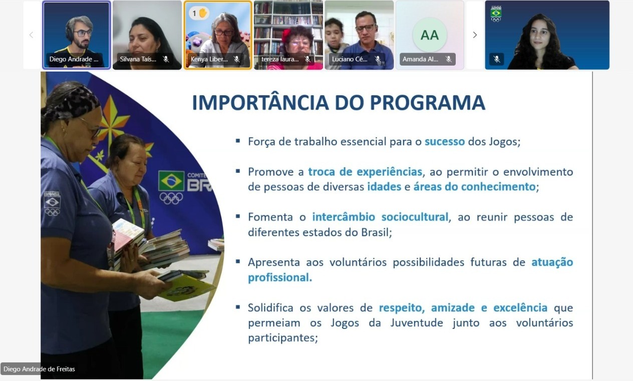 Voluntários dos Jogos da Juventude participam de treinamento preparatório para o evento