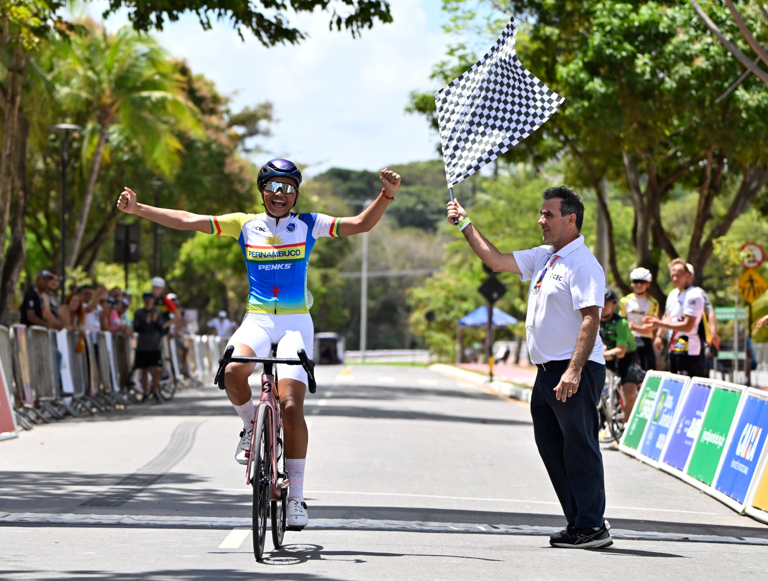 Após “vaquinha” virtual para substituir bicicleta roubada, Kawani Sofia conquista segundo ouro nos Jogos da Juventude CAIXA