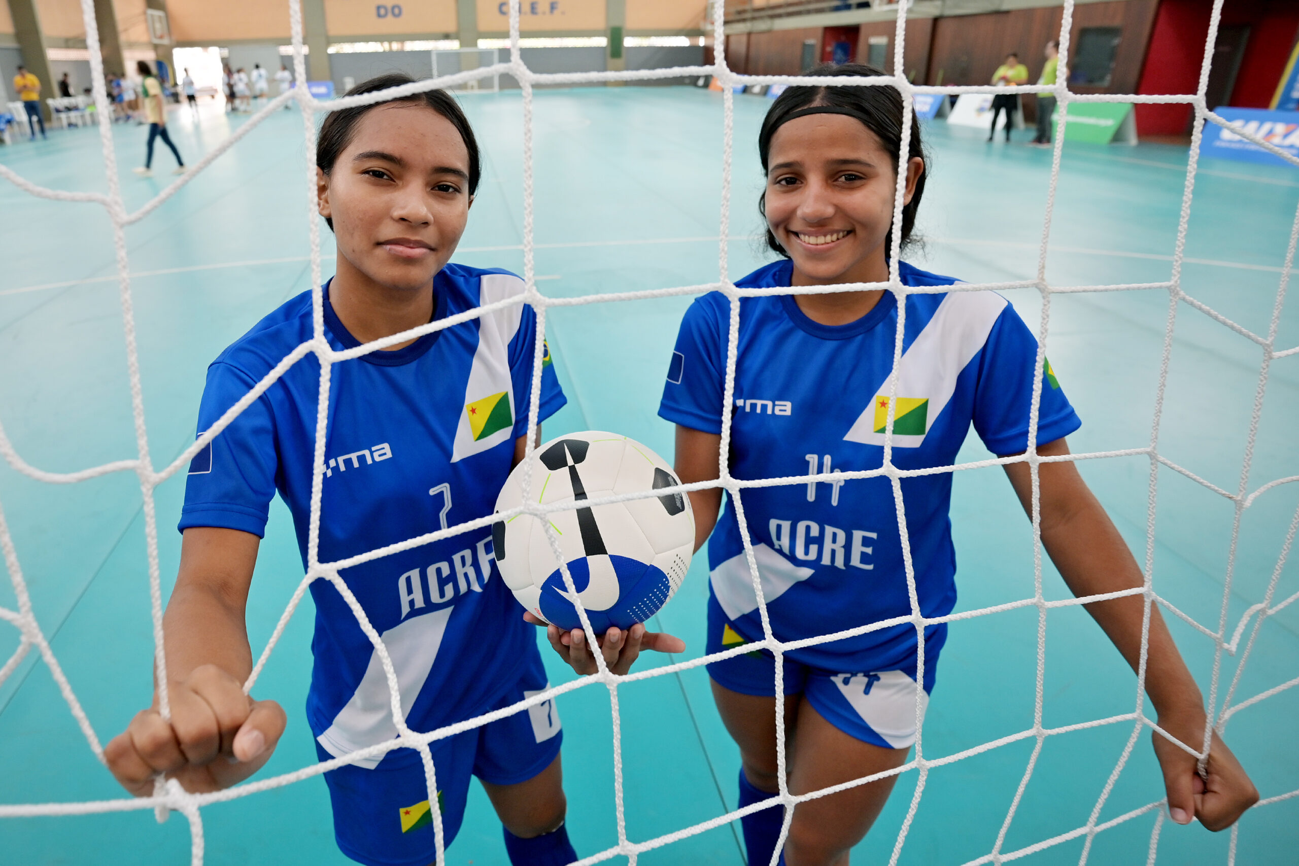 Atletas do Acre que enfrentaram sete horas de barco para treinar chegam à semifinal do futsal dos Jogos da Juventude CAIXA