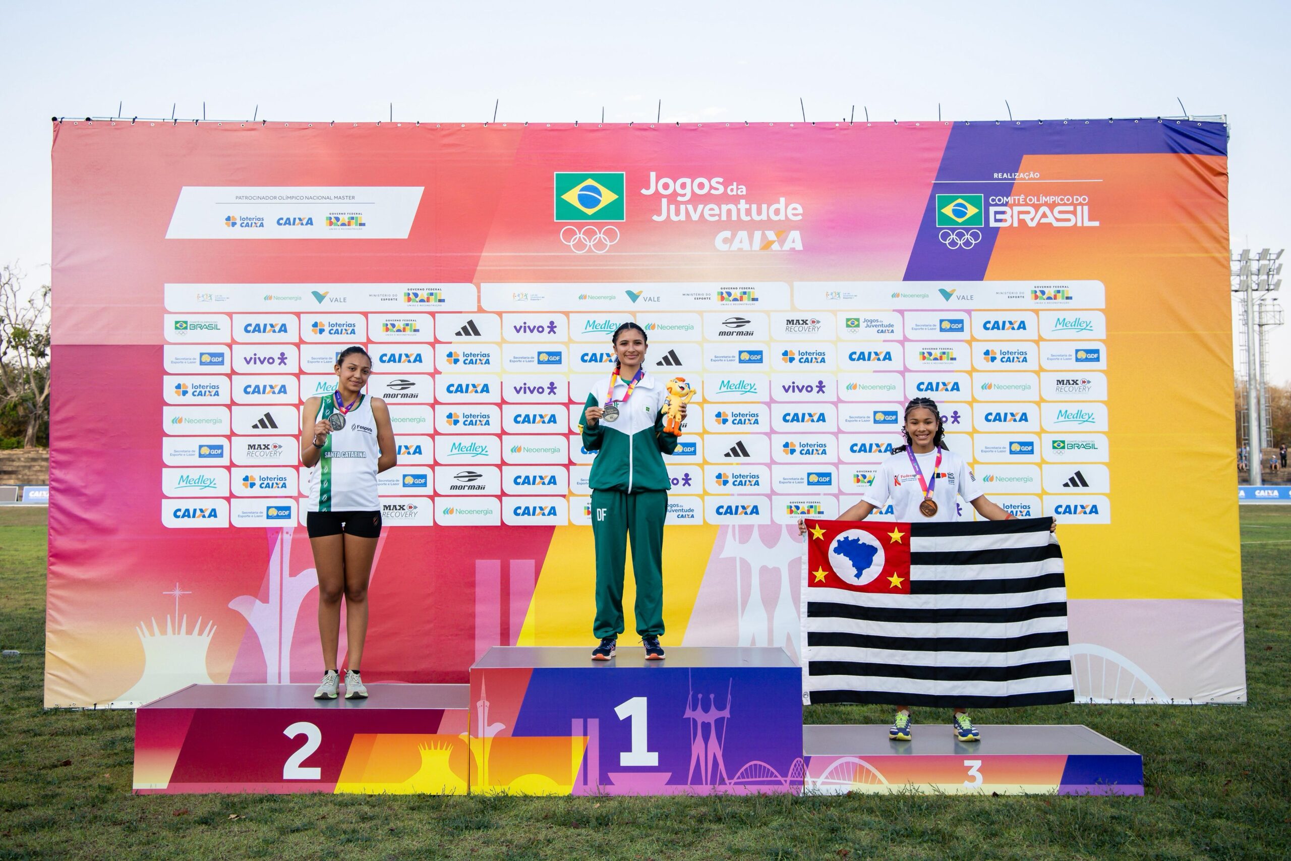 Gabriela Beatriz quebra recorde nos Jogos da Juventude CAIXA Brasília 2025 e volta a destacar Brasília como celeiro da marcha atlética