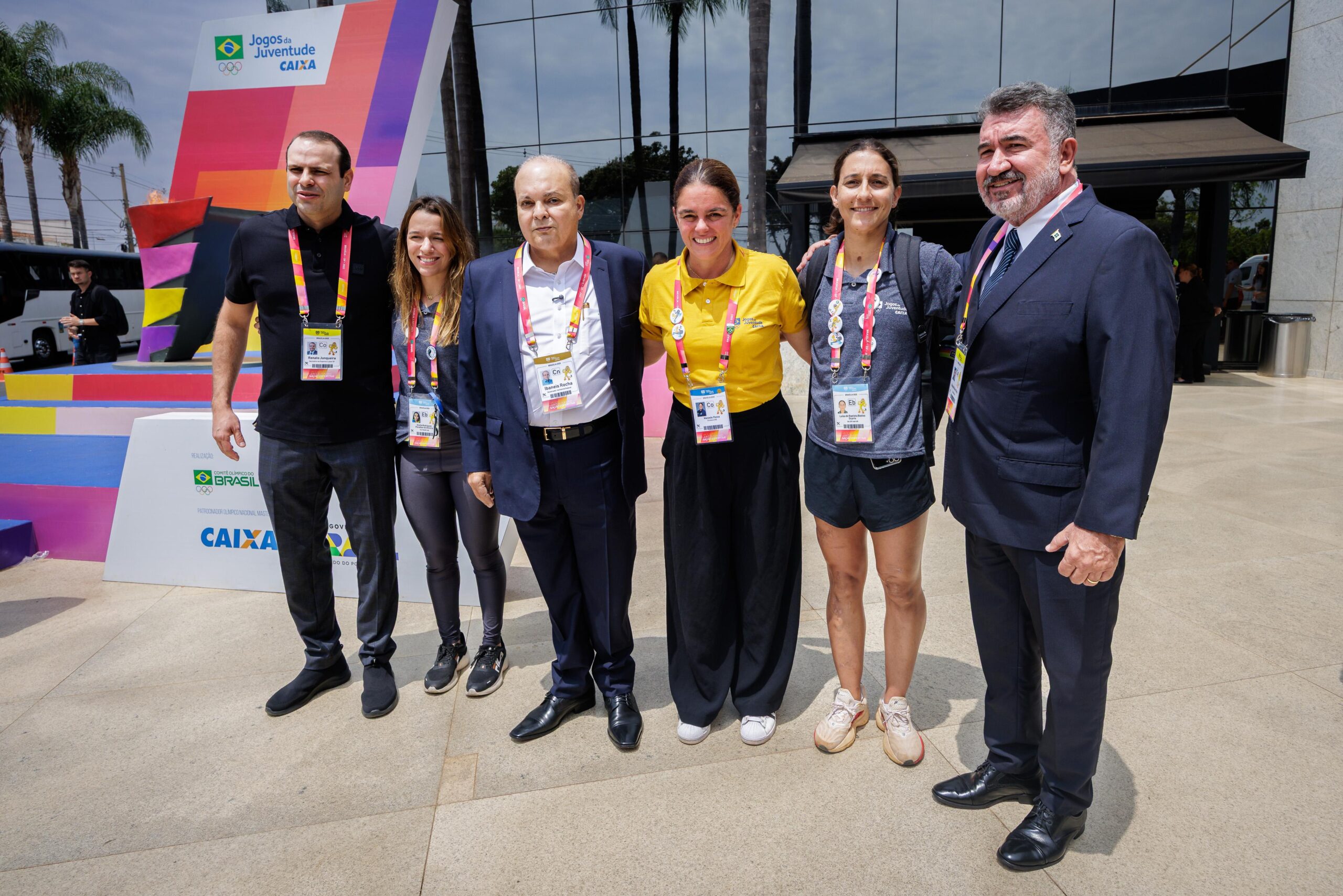 Governador do DF, Ibaneis Rocha visita o Centro de Convivência dos Jogos da Juventude CAIXA