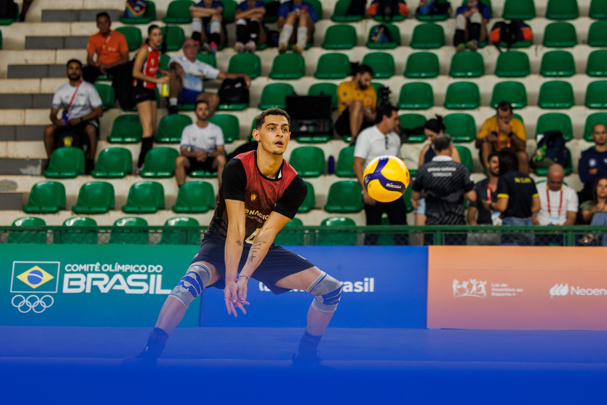 Alicerce e acolhimento: Luís Gustavo se torna símbolo de Minas Gerais no vôlei dos Jogos da Juventude CAIXA