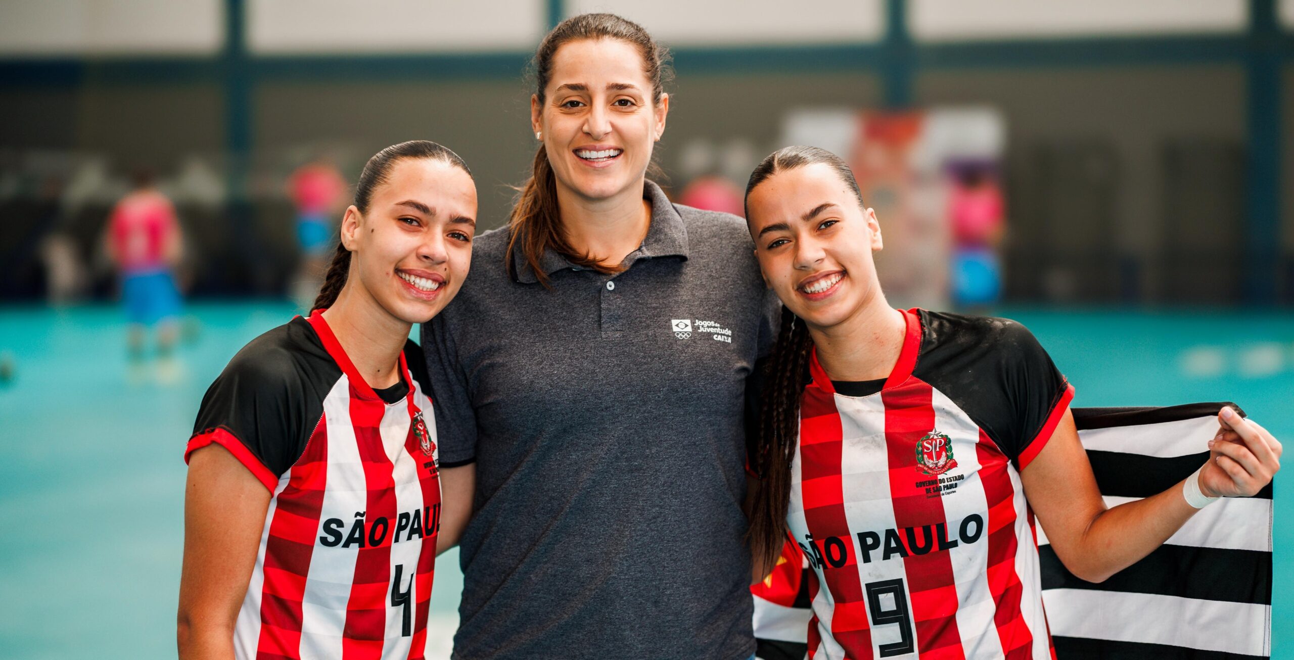 Família de ouro: gêmeas são campeãs do handebol dos Jogos da Juventude CAIXA por SP