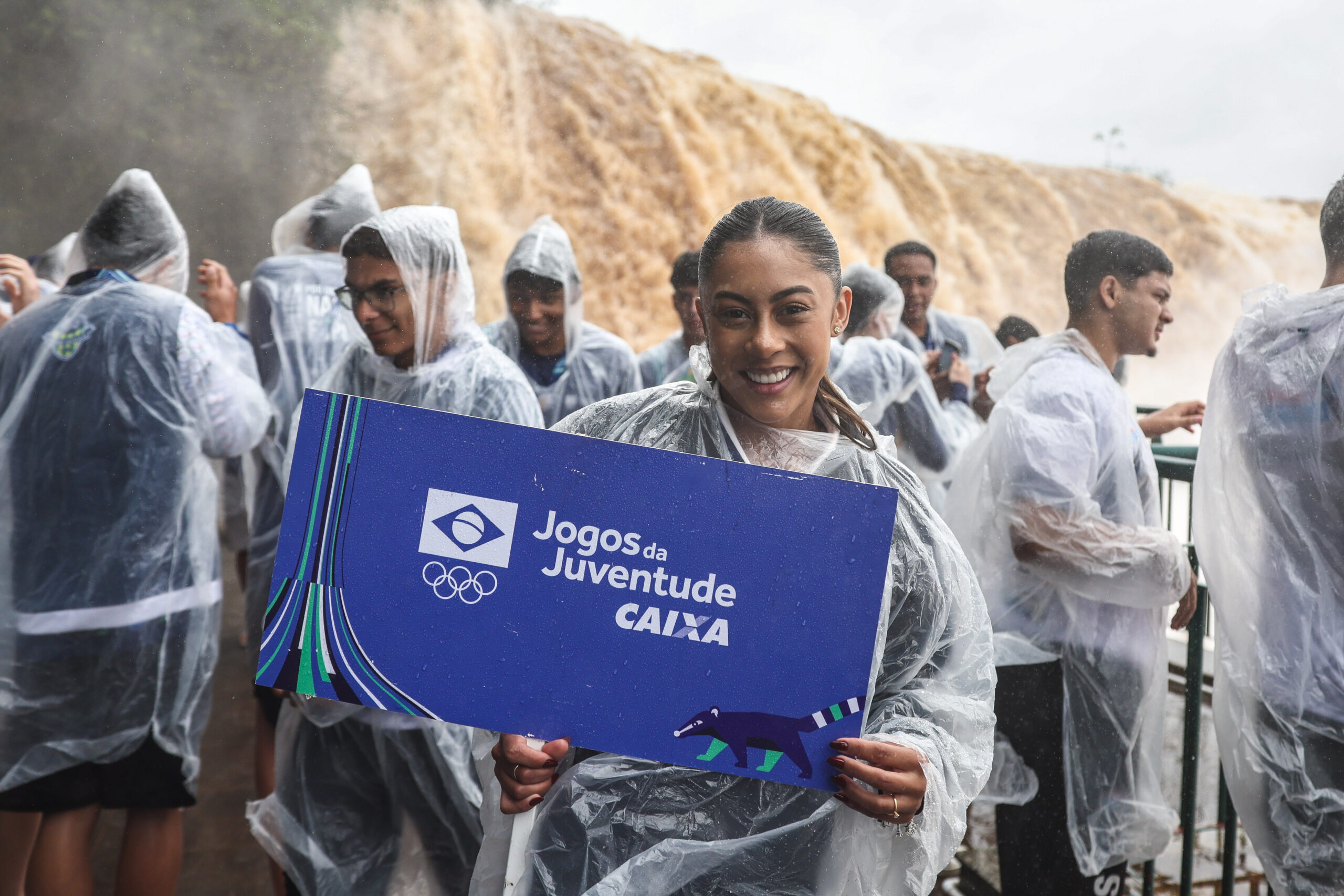 Bárbara Domingos se encanta mais uma vez com as Cataratas e os Jogos da Juventude CAIXA 2026