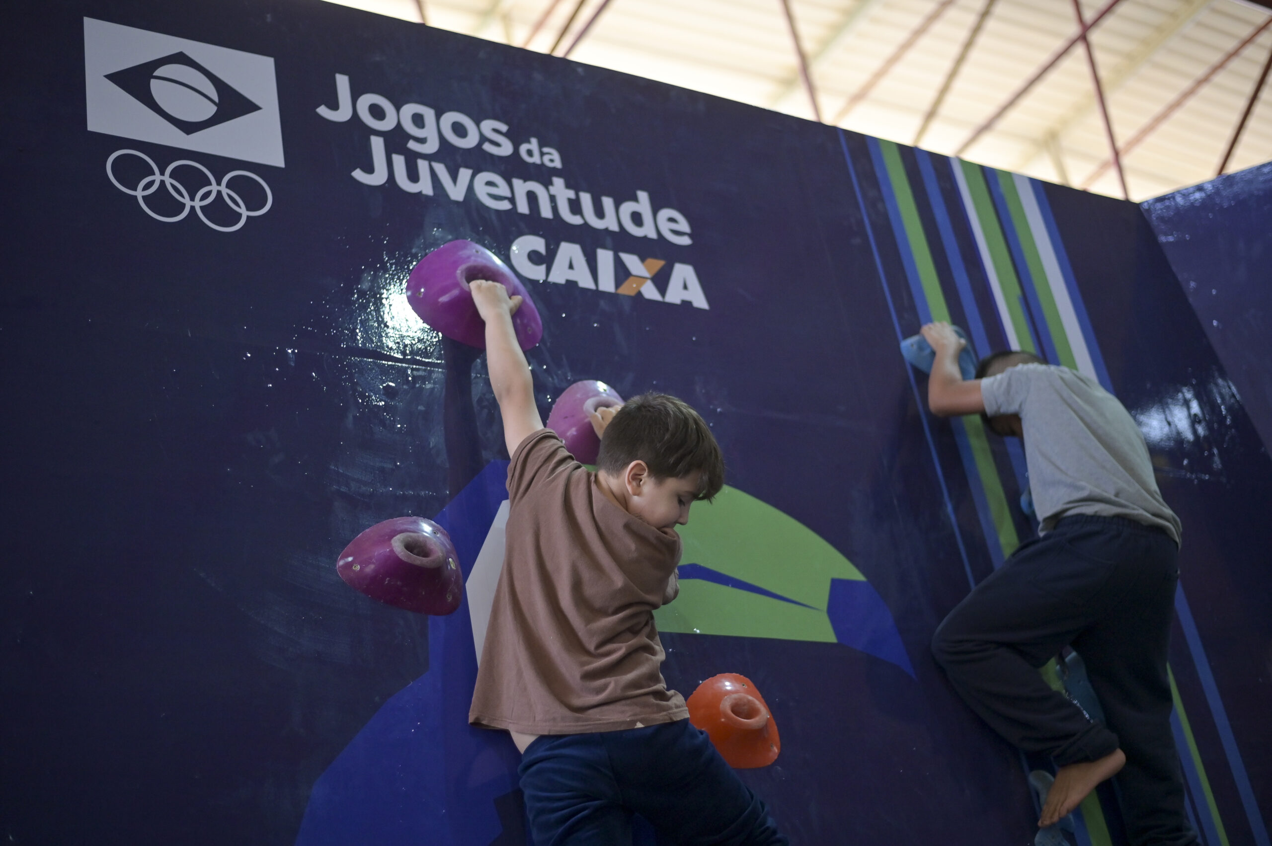 Programas do COB aproximam mais de 2 mil estudantes à prática esportiva e aos valores olímpicos durante os Jogos da Juventude em Foz do Iguaçu