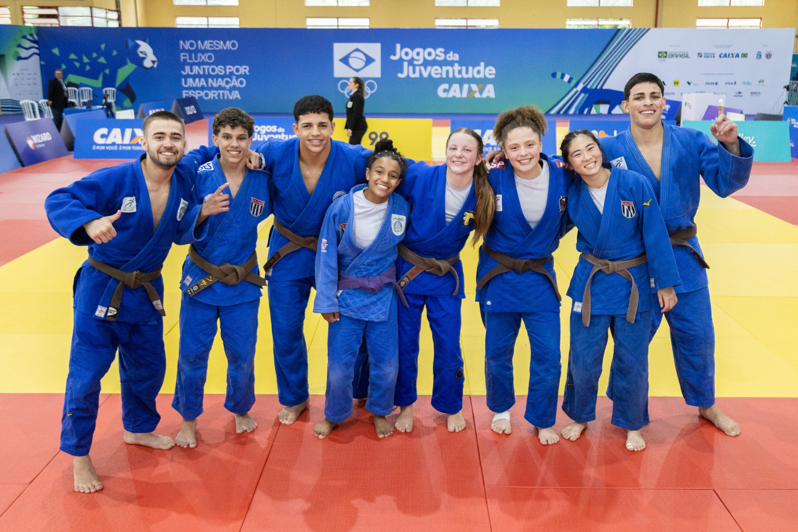 São Paulo conquista ouro por equipes mistas e lidera quadro de medalhas do judô