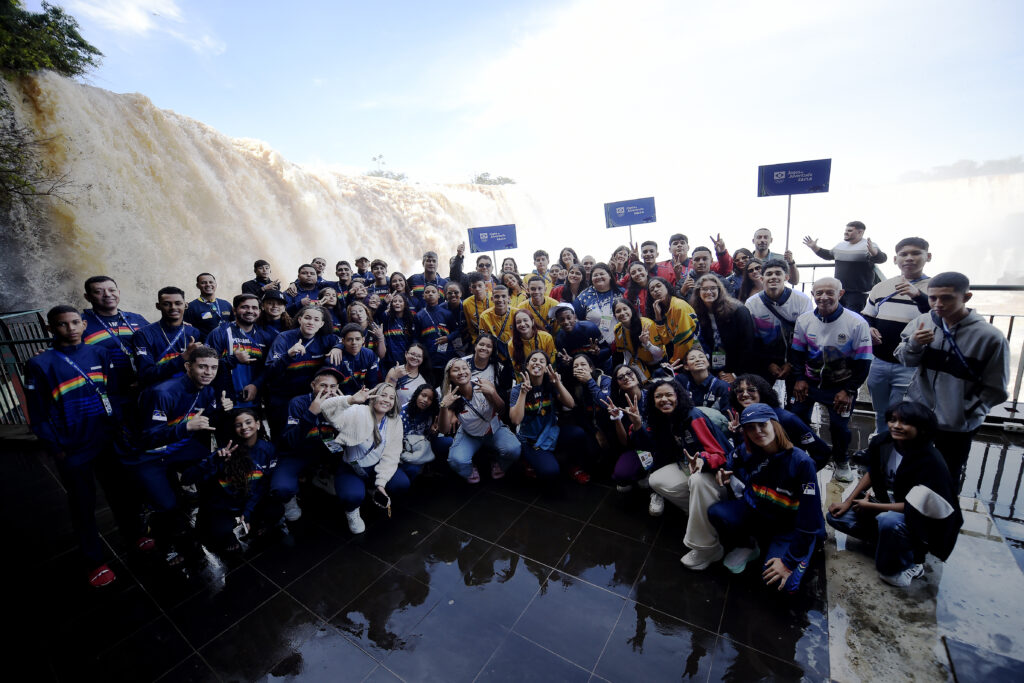 Primeiro tour às cataratas conta com mais de 80 atletas e mais de cinco delegações